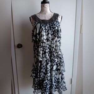 Sandra Darren Black and White Patterned Midi Dress